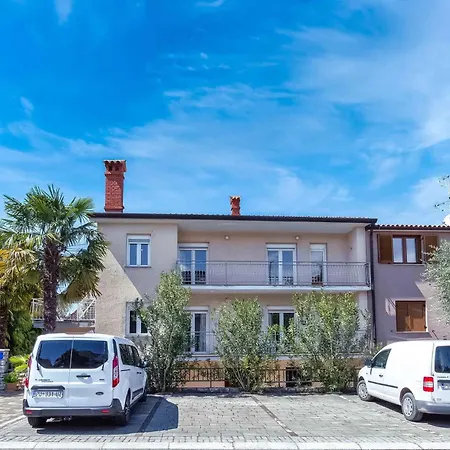 Apartamento In - Istrien 45114 *